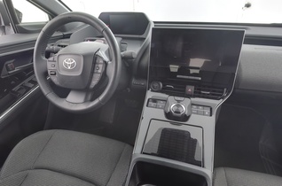 Toyota bZ4X vaihtoauto