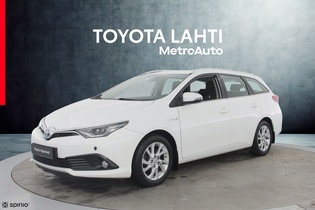 Toyota Auris vaihtoauto