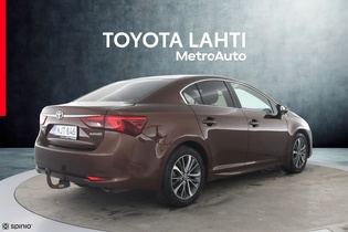 Toyota Avensis vaihtoauto