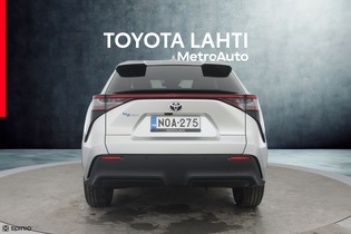 Toyota bZ4X vaihtoauto