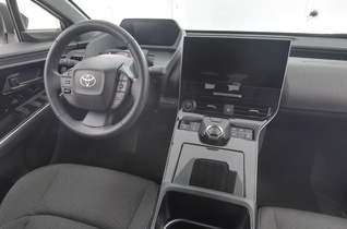 Toyota bZ4X vaihtoauto