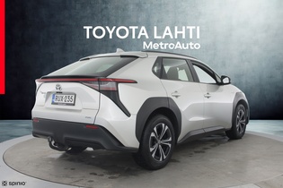 Toyota bZ4X vaihtoauto