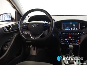 Hyundai IONIQ hybrid vaihtoauto