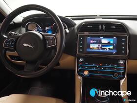 Jaguar XE vaihtoauto