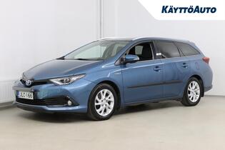 Toyota Auris vaihtoauto