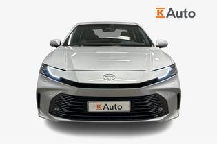 Toyota Camry vaihtoauto