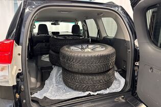 Toyota Land Cruiser vaihtoauto