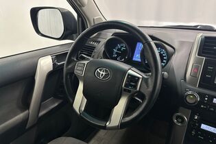 Toyota Land Cruiser vaihtoauto