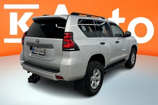 Toyota Land Cruiser vaihtoauto