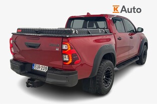 Toyota Hilux vaihtoauto