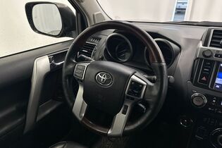 Toyota Land Cruiser vaihtoauto