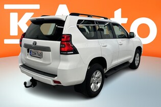 Toyota Land Cruiser vaihtoauto