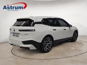 BMW iX vaihtoauto
