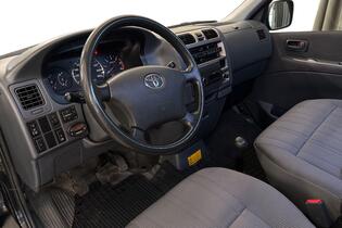 Toyota Hiace vaihtoauto