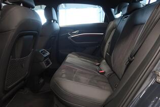 Audi Q8 e-tron vaihtoauto