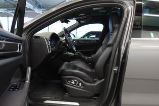 Porsche Cayenne vaihtoauto