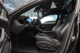 Porsche Taycan vaihtoauto