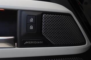 Land Rover Defender vaihtoauto