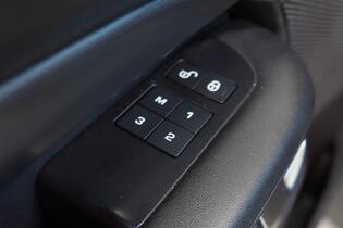 Land Rover Discovery vaihtoauto