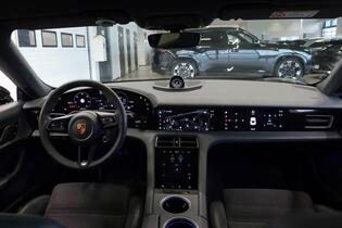 Porsche Taycan vaihtoauto
