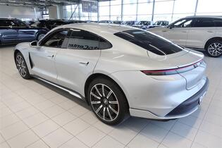 Porsche Taycan vaihtoauto