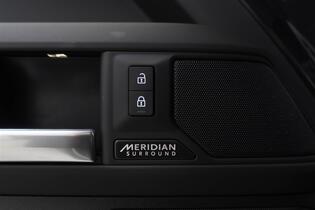 Land Rover Defender vaihtoauto