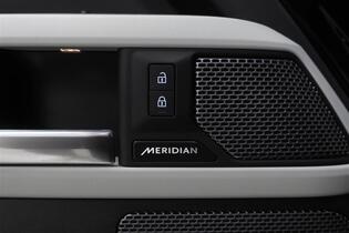 Land Rover Defender vaihtoauto