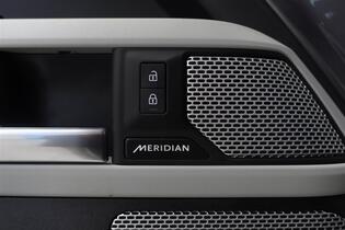 Land Rover Defender vaihtoauto