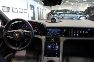 Porsche Taycan vaihtoauto