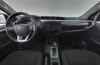 Toyota Hilux vaihtoauto