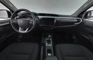 Toyota Hilux vaihtoauto