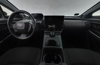 Toyota bZ4X vaihtoauto