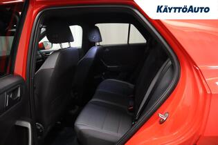 Volkswagen T-Roc vaihtoauto