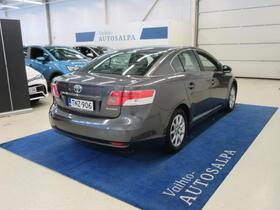 Toyota Avensis vaihtoauto
