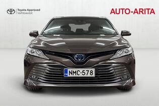 Toyota Camry vaihtoauto