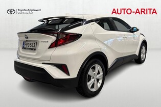 Toyota C-HR vaihtoauto