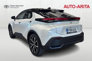 Toyota C-HR vaihtoauto