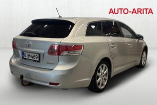 Toyota Avensis vaihtoauto