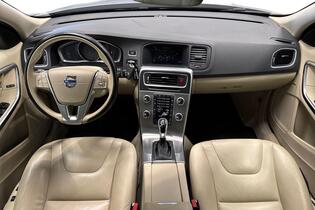 Volvo V60 Cross Country vaihtoauto