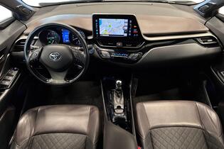 Toyota C-HR vaihtoauto