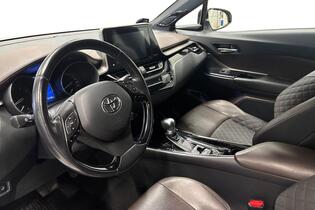 Toyota C-HR vaihtoauto