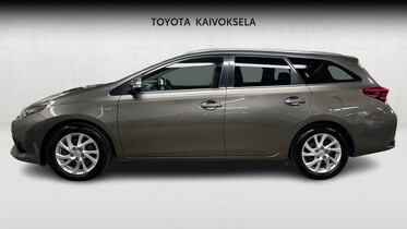 Toyota Auris vaihtoauto