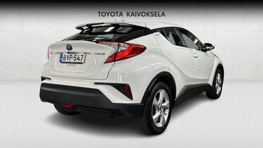 Toyota C-HR vaihtoauto