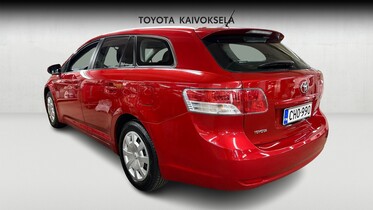 Toyota Avensis vaihtoauto