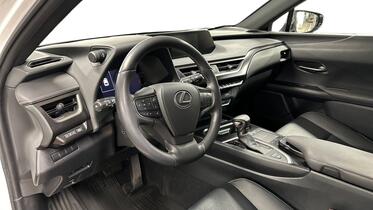 Lexus UX vaihtoauto