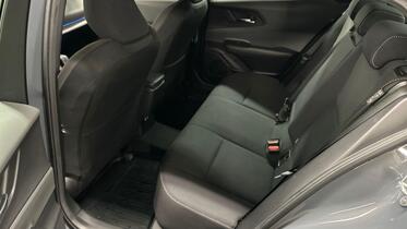 Toyota Prius Plug-in vaihtoauto
