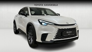 Lexus LBX vaihtoauto