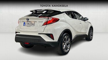 Toyota C-HR vaihtoauto