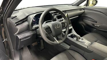 Lexus LBX vaihtoauto