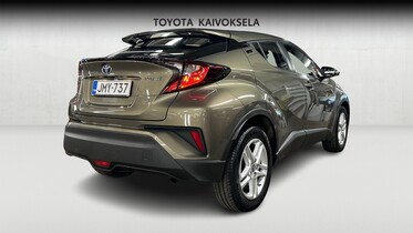 Toyota C-HR vaihtoauto